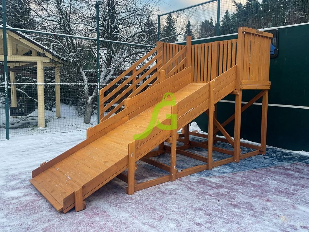 Деревянная зимняя горка Snow Fox скат 4 м