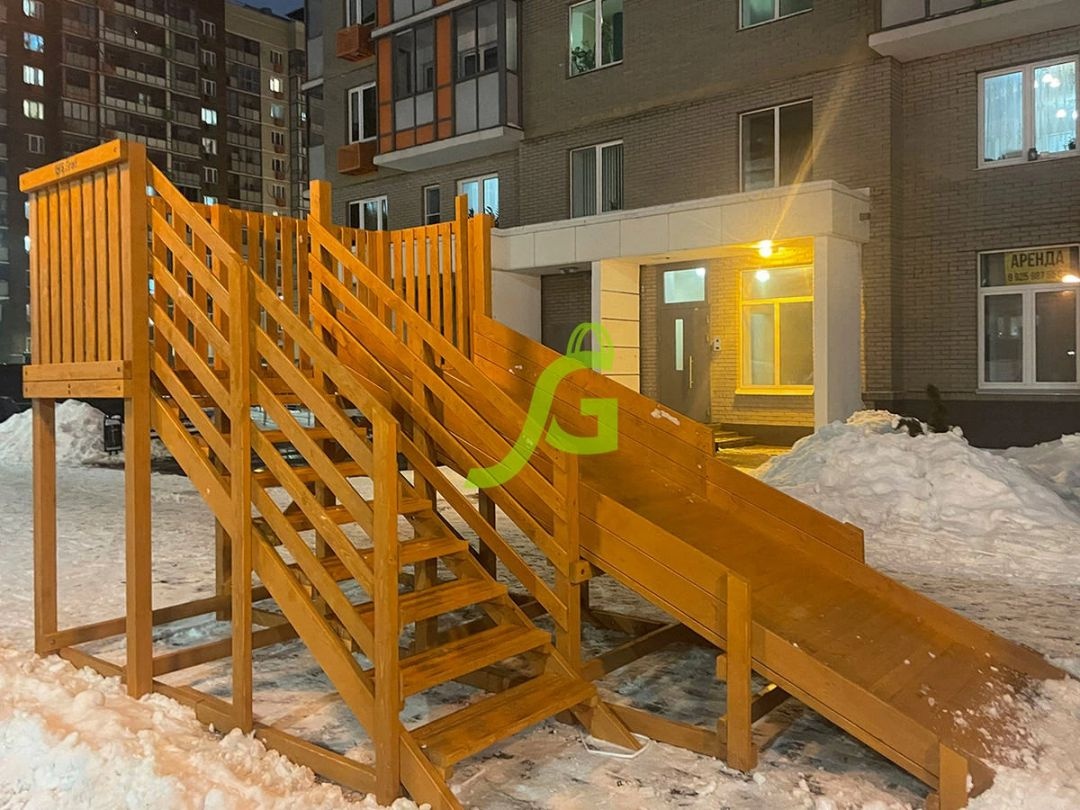 Деревянная зимняя горка Snow Fox скат 4 м