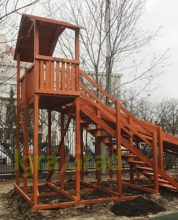 Зимняя горка Snow Fox (Домик) скат 10 м