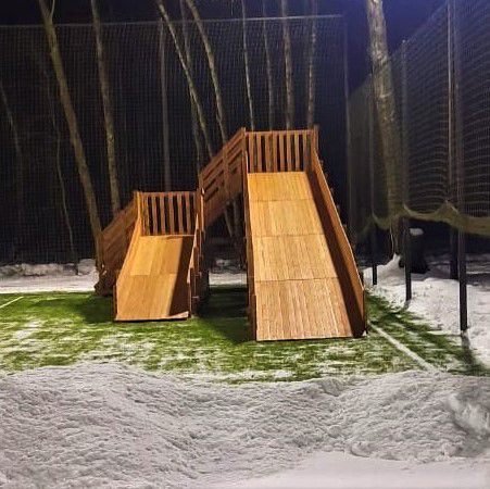 Зимняя Деревянная горка MoyDvor SWAN-4 с двумя спусками