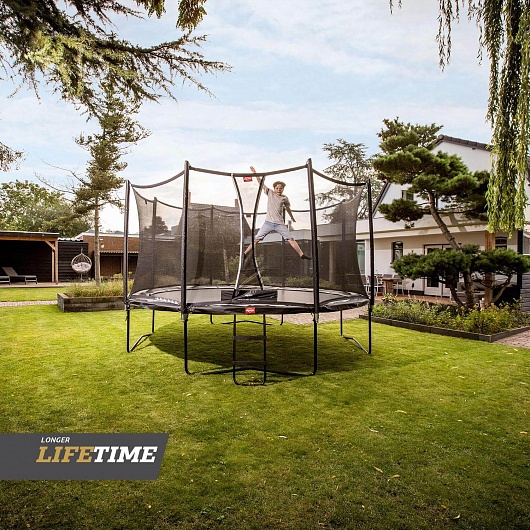 Батут BERG Favorit Regular 380 Black + защитная сетка Comfort