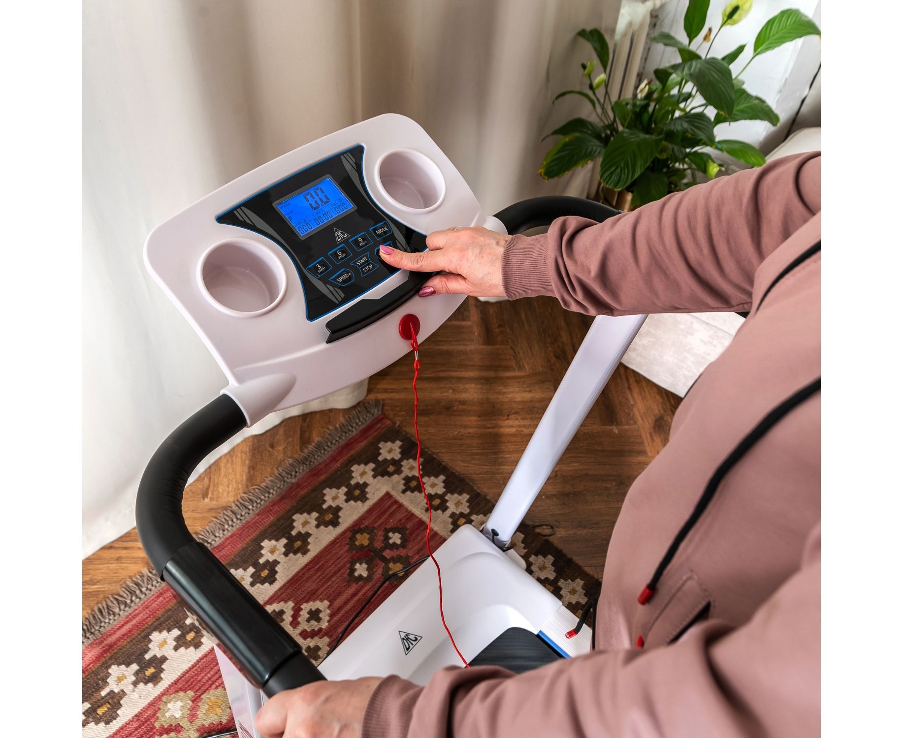 Беговая дорожка DFC AVALON для реабилитации белая T185W