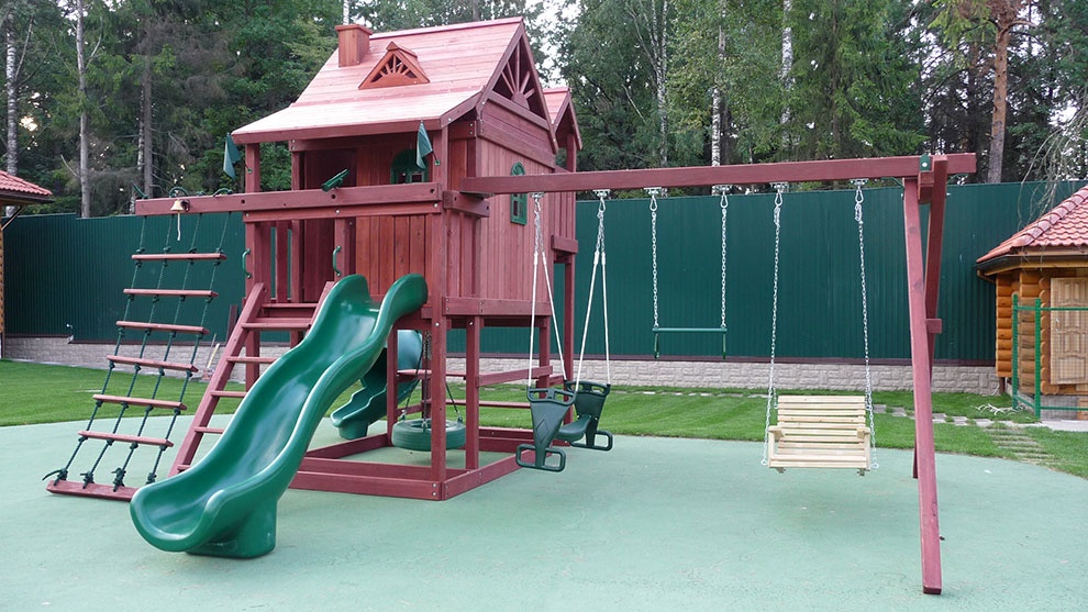 Детская деревянная площадка Горный дом