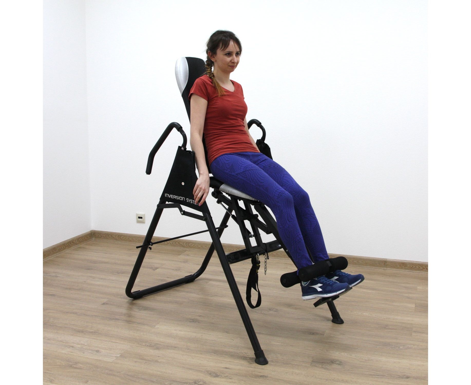 Инверсионный стол с сиденьем DFC SJ7200B складной