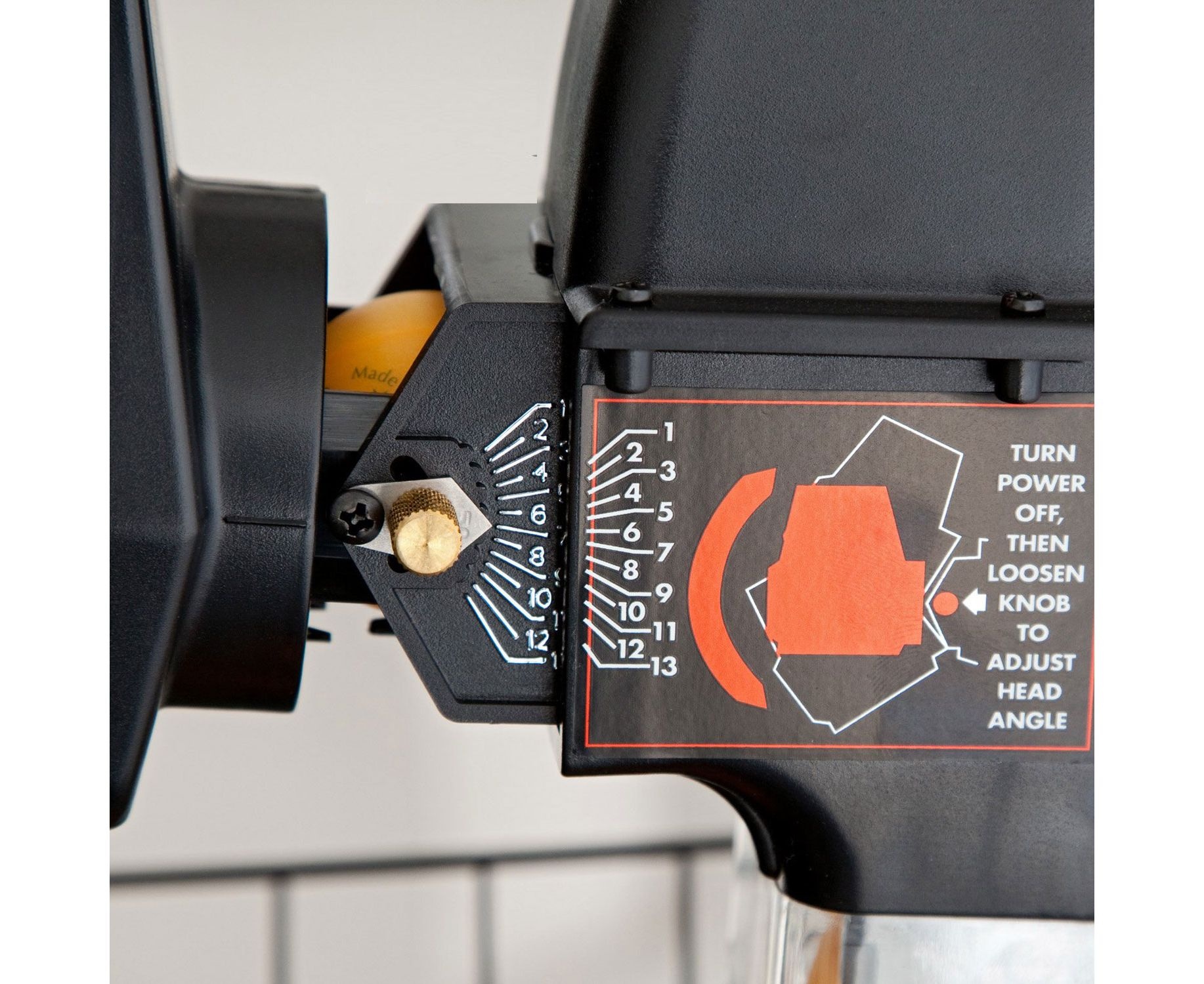 Робот настольный ROBO-PONG 1040